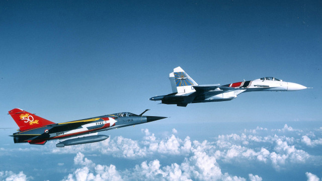 Fighter jets sky clouds red free wallpaper for desktop - medium preview image