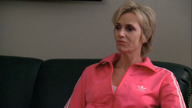 Woman couch pink jacket green free wallpaper for desktop - medium preview image