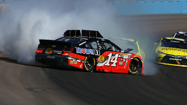 Car track smoke yellow car free wallpaper for desktop - medium preview image