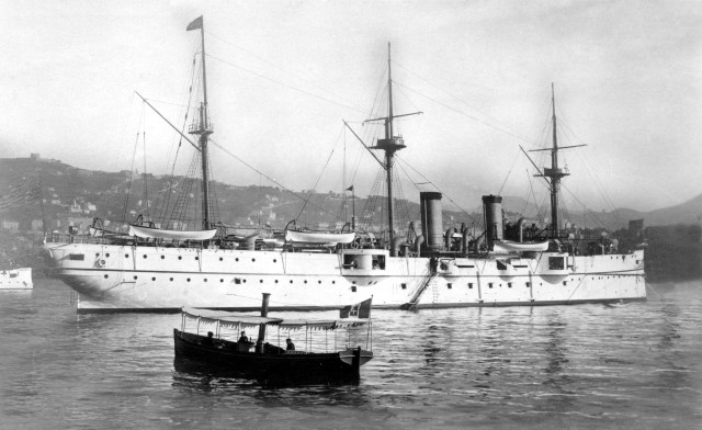 Large boat floating water next #3 free wallpaper for desktop - medium preview image