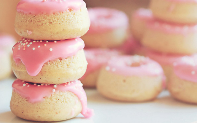 Pink frosted donuts white plate free wallpaper for desktop - medium preview image