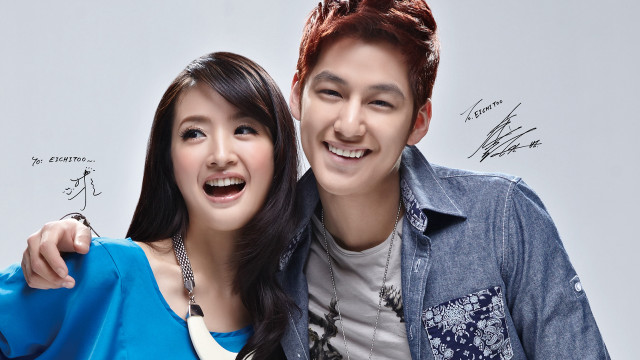 Man woman posing picture white free wallpaper for desktop - medium preview image