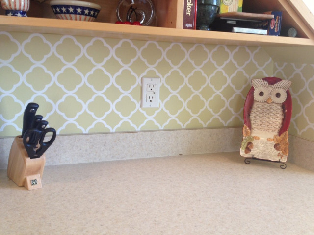 Kitchen counter owl figurine knife free wallpaper for desktop - medium preview image