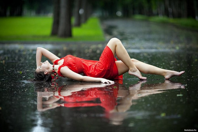Woman red dress rain umbrella free wallpaper for desktop - medium preview image