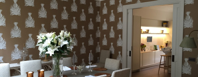 Dining room table vase flowers #5 free wallpaper for desktop - medium preview image