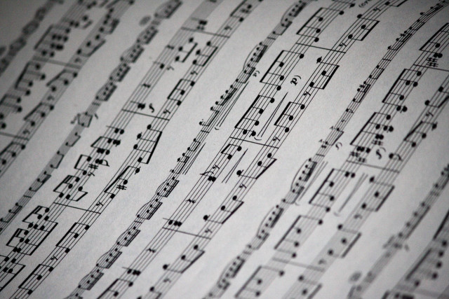 Music sheet black white photo free wallpaper for desktop - medium preview image