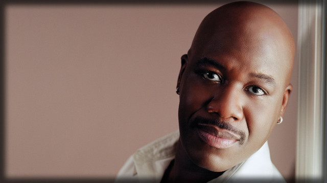 Bald man white shirt tie free wallpaper for desktop - medium preview image