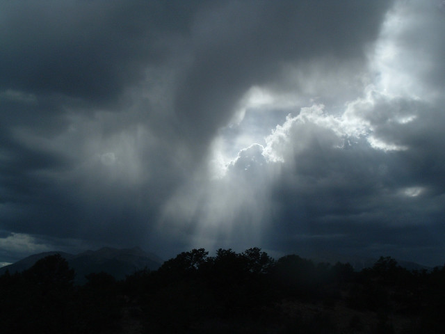 Dark sky sunbeam clouds trees free wallpaper for desktop - medium preview image