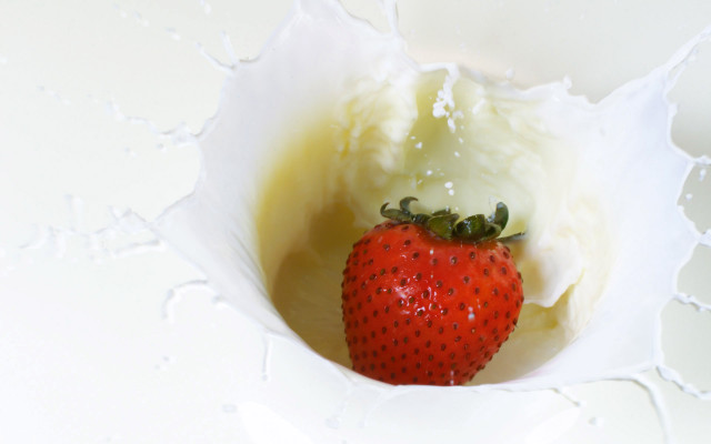 Strawberry white bowl milk splash #3 free wallpaper for desktop - medium preview image
