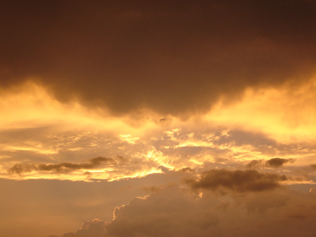 Plane flying sky clouds sunset free wallpaper for desktop - medium preview image