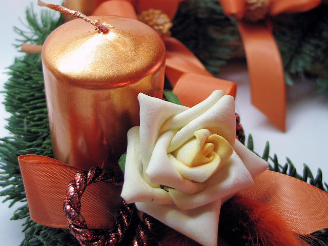 Rose candle wreath ribbon pine #4 free wallpaper for desktop - medium preview image