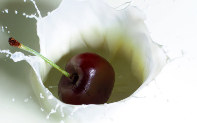 Cherry white bowl water splashing #3 free wallpaper for desktop - medium preview image