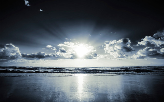 Sunshine clouds ocean beach rays free wallpaper for desktop - medium preview image