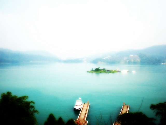 Boat docked lake island distance #2 free wallpaper for desktop - medium preview image