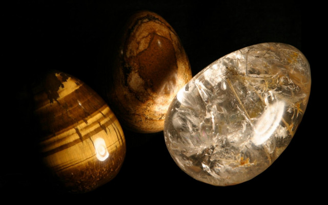 Rocks lightbulb circleshape moon earth free wallpaper for desktop - medium preview image