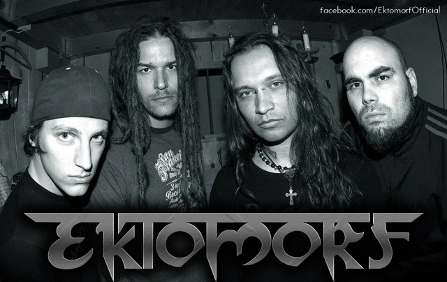 Group men standing camera elopore free wallpaper for desktop - medium preview image