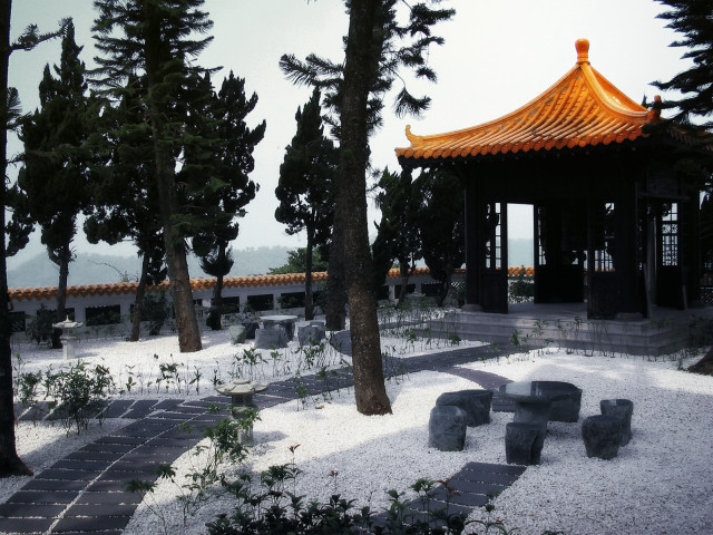 Small pavilion trees white sand free wallpaper for desktop - medium preview image