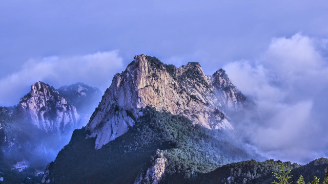 Mountain range clouds sky trees free wallpaper for desktop - medium preview image