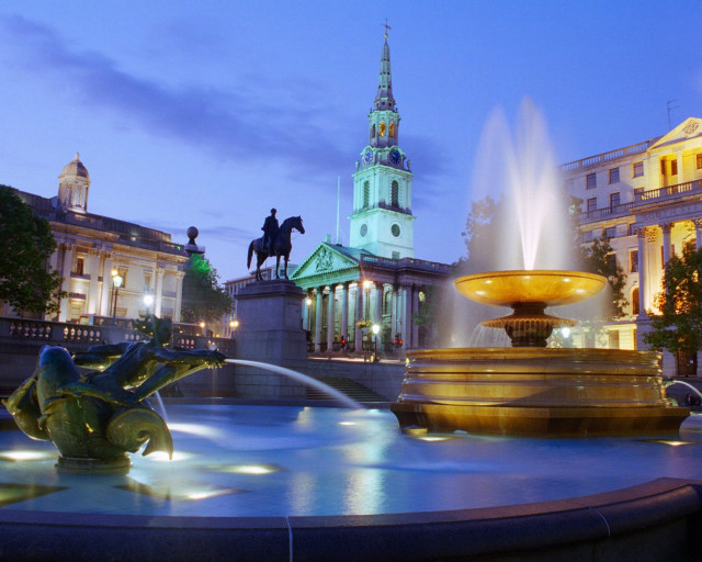 Fountain horse statue clocktower night free wallpaper for desktop - medium preview image