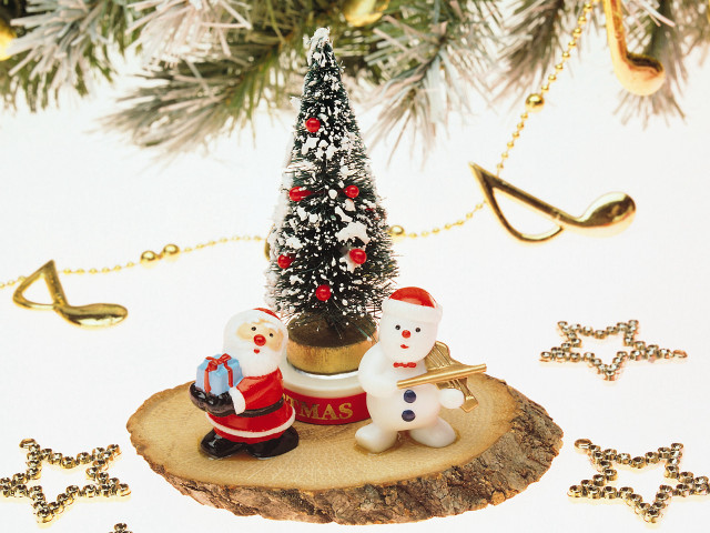 Small christmas tree snowmen ornaments free wallpaper for desktop - medium preview image