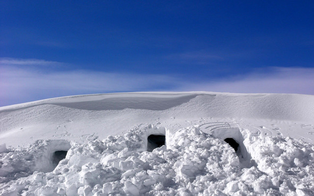 Snow covered hill blue sky free wallpaper for desktop - medium preview image