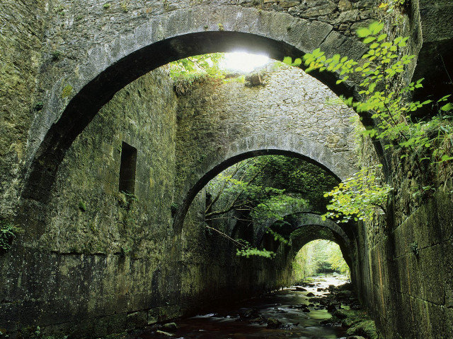Stone tunnel river light shining free wallpaper for desktop - medium preview image