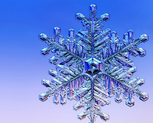 Snowflake blue sky background middle free wallpaper for desktop - medium preview image