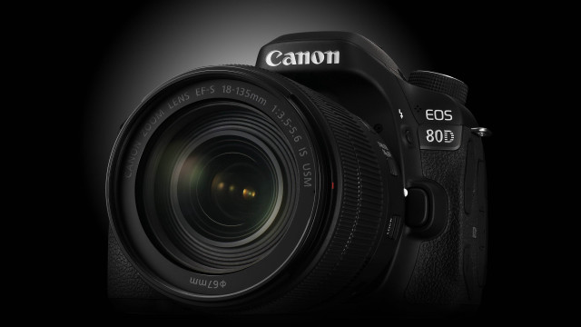 Camera lens flash photorealism cybis free wallpaper for desktop - medium preview image