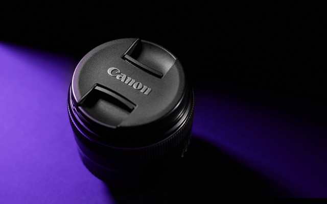 Camera lens cap purple light free wallpaper for desktop - medium preview image