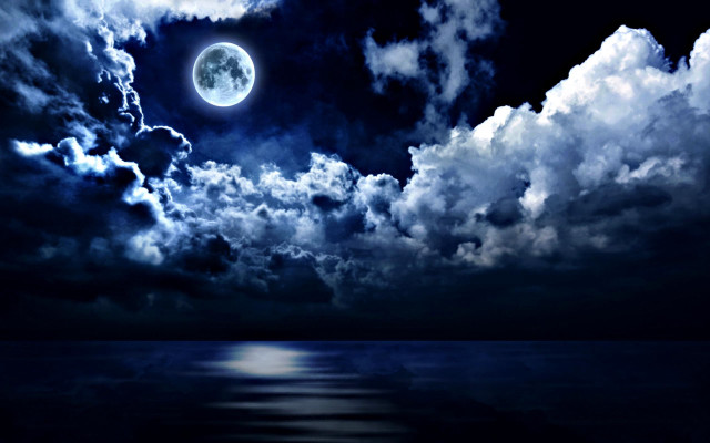 Full moon ocean clouds night free wallpaper for desktop - medium preview image