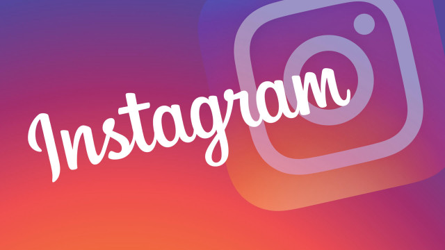 Instagramn blurry background square logo free wallpaper for desktop - medium preview image
