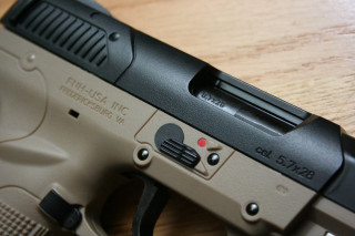 Gun wooden table black handle - xf iq4 free wallpaper