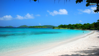 Beach clear water white sand - a white sand beach free wallpaper