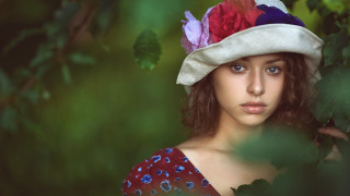 Woman hat flowers brim red - hat free wallpaper for desktop