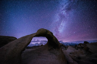 Rock formation milky way starry - a few star free wallpaper