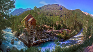 Wooden building river forest mountain - a wooden building free wallpaper