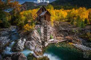 Wooden bridge cliff river autumn - a wooden structure free wallpaper