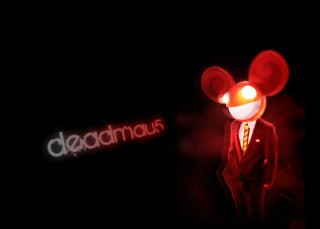Man suit mouse mask red - his chest free wallpaper