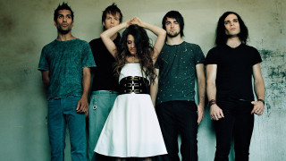 Group people standing wall woman - alice mason free wallpaper for desktop