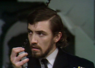 Man suit tie cellphone medal - his lapel free wallpaper