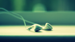 Ear buds table window sill - a table next free wallpaper