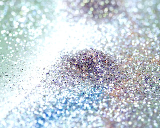 Glitter closeup blurry background white - particle free wallpaper for desktop