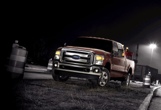 Red truck night road lights - a red truck free wallpaper for desktop