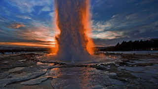 Geyser sunset dawn water people - derold page free wallpaper