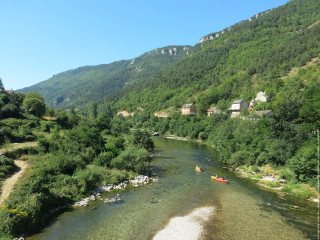 River boat mountains trees background - house free wallpaper
