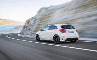 White mercedes beach motion blur - motion blur free wallpaper