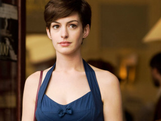 Woman blue dress building handbag - a handbag free wallpaper