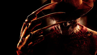 Creepy man hat bloody face - a bloody face free wallpaper