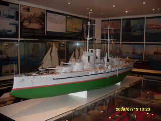 Ship model museum display glass - 3 d model free wallpaper