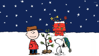 Charlie brown christmas tree dog - charles schulz free wallpaper